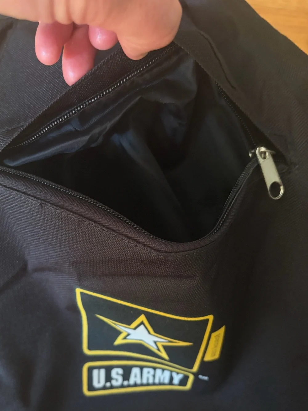 ✨$25✨U.S. Army One-Shoulder Backpack | Black